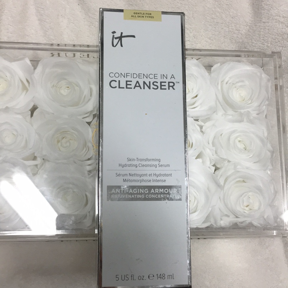 5oz it confidence in a Cleanser  ANTI-aging Armour